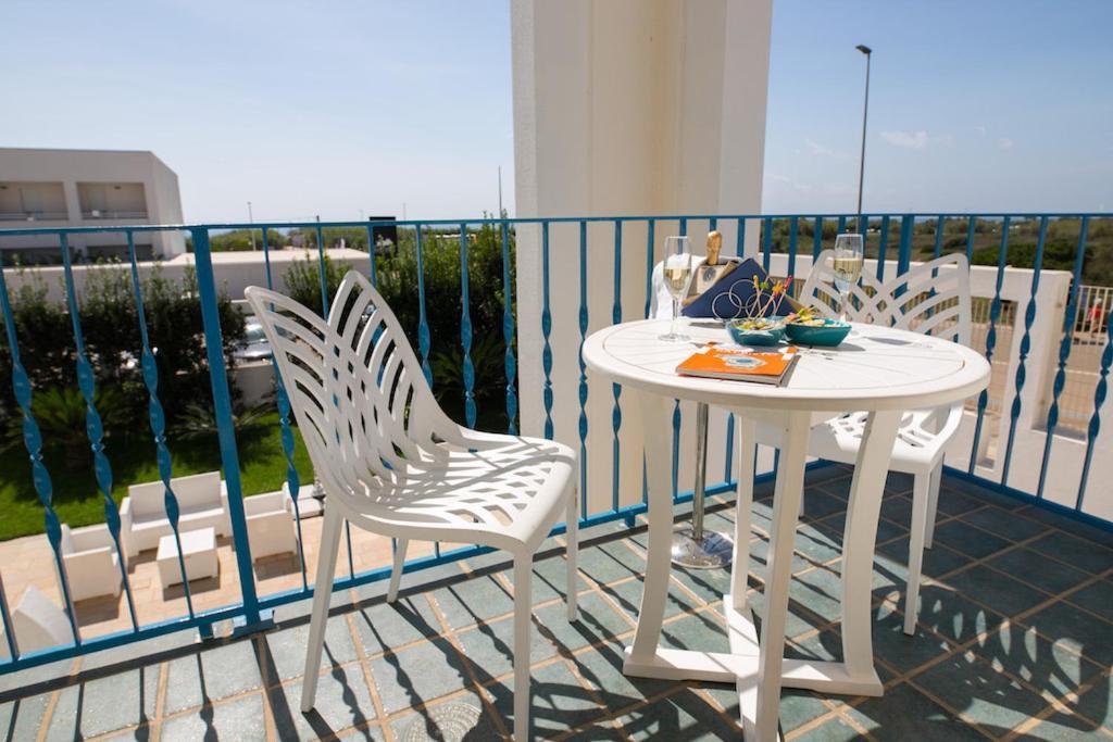 Gigli Hotel Salento Marina Di Pescoluse Εξωτερικό φωτογραφία